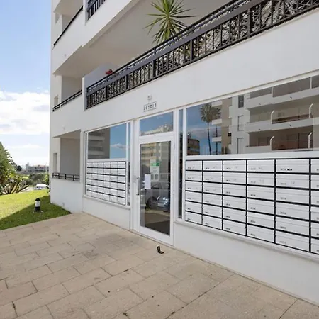 Cozy With Seaview 300m From The Apartment Portimao