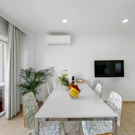 Cozy With Seaview 300m From Vau 波尔蒂芒