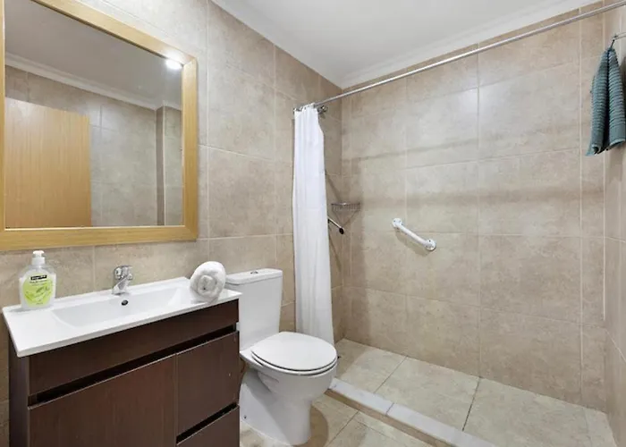 Cozy With Seaview 300m From Vau Портіман