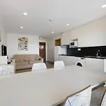 Cozy With Seaview 300m From Vau Appartamento *